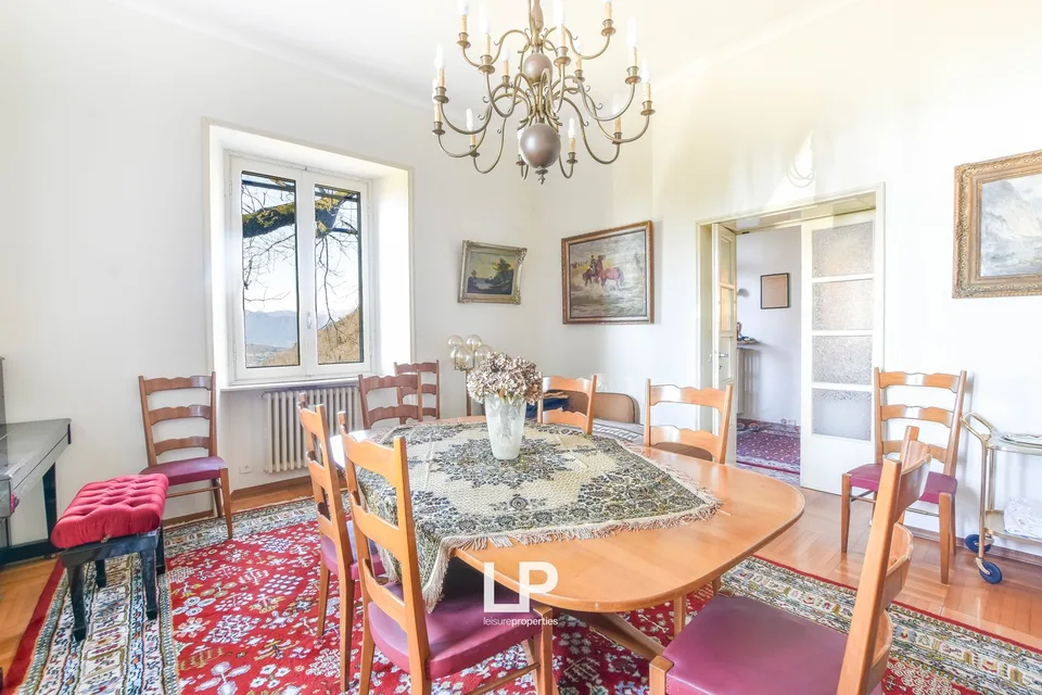 Villa mit Nebengebäude Cittiglio – Foto 10 von 30