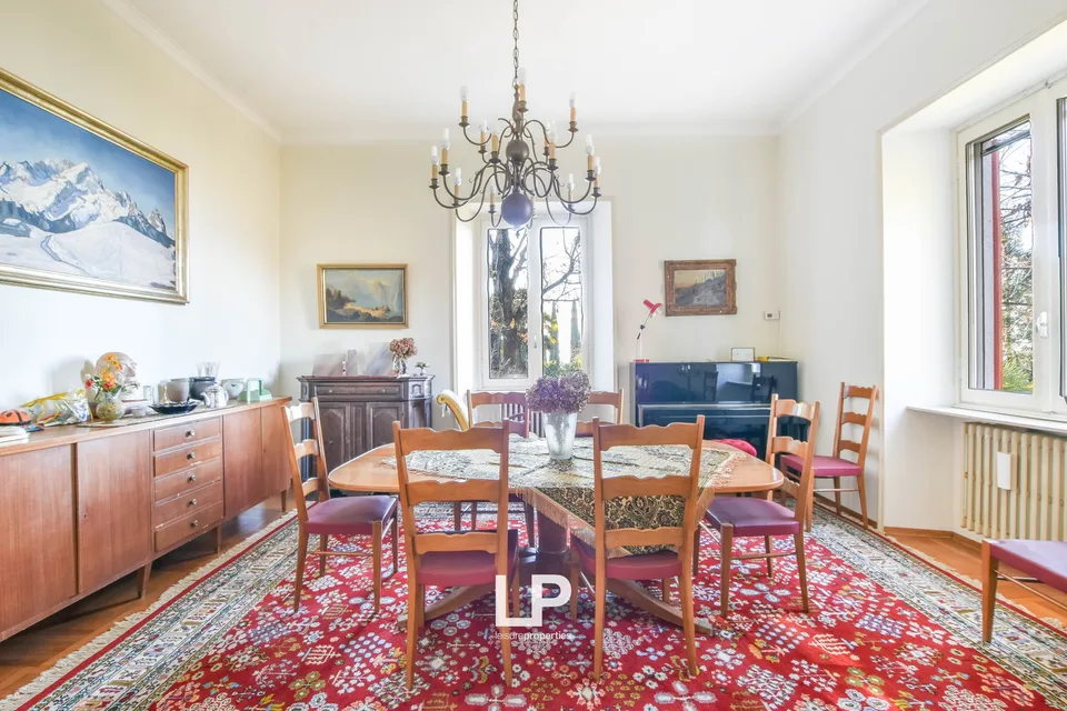 Villa mit Nebengebäude Cittiglio – Foto 12 von 30