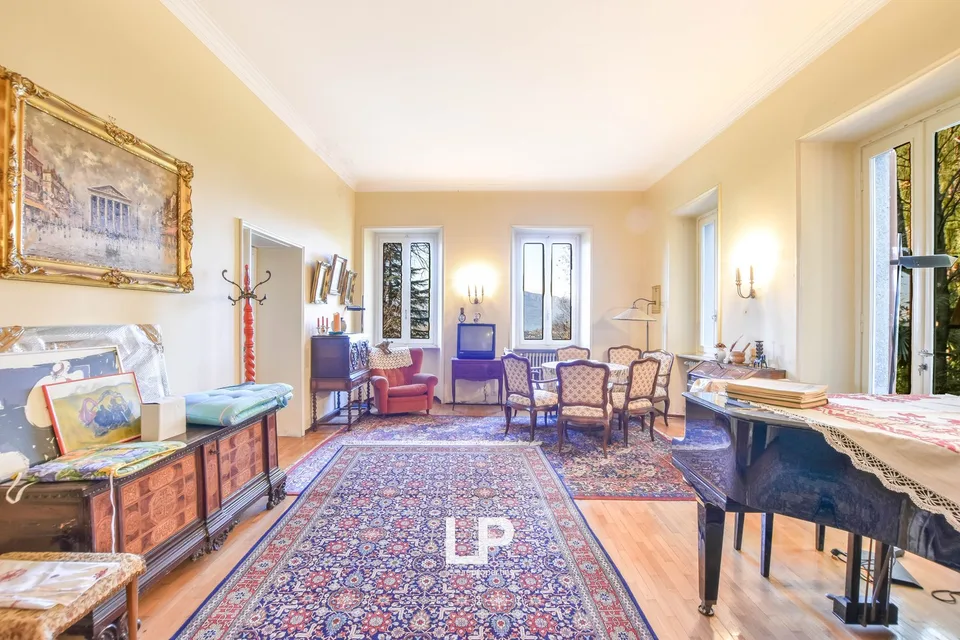 Villa mit Nebengebäude Cittiglio – Foto 15 von 30