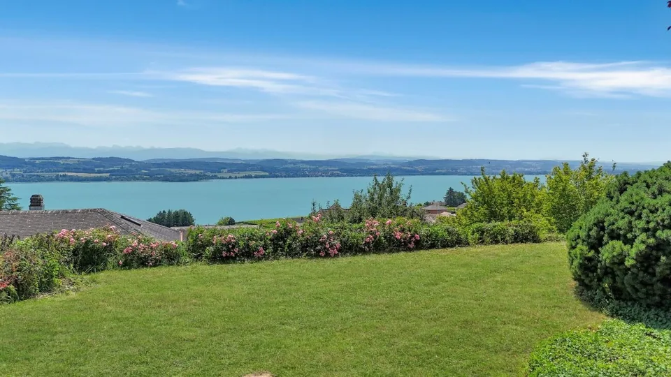 Villa esclusiva con vista sul lago e sulle Alpi - sulla pendice sud di Lugnorre