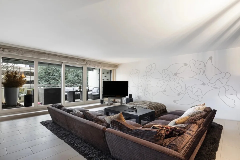 Appartamento duplex con terrazza e giardino a Pully Sud
