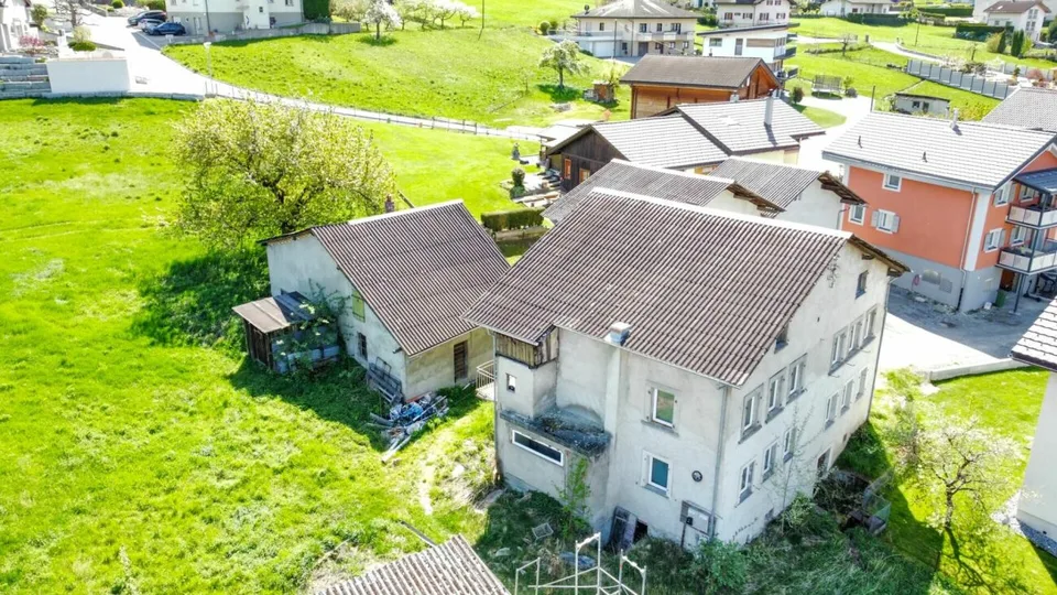 18-Zimmer Maison de village in Agarn