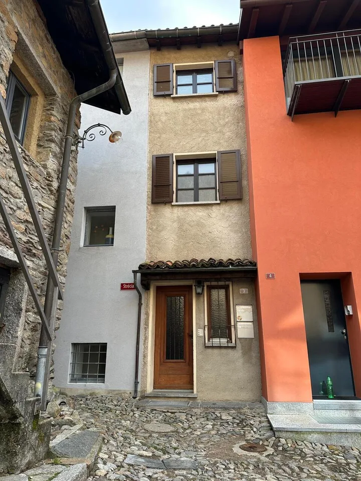 Semi-detached house with Rustico and garden in the core