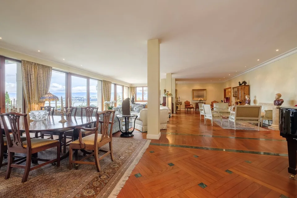 Prächtige Wohnung mit Terrasse und Seeblick