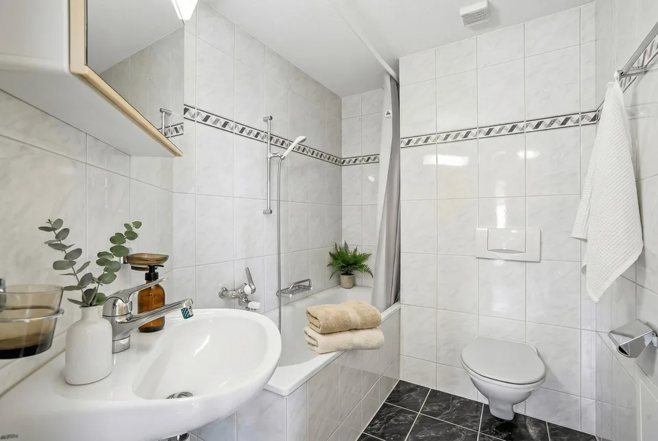 Petit et élégant au lac Ägeri : appartement 2 pièces avec vue sur le lac – photo 6 sur 7