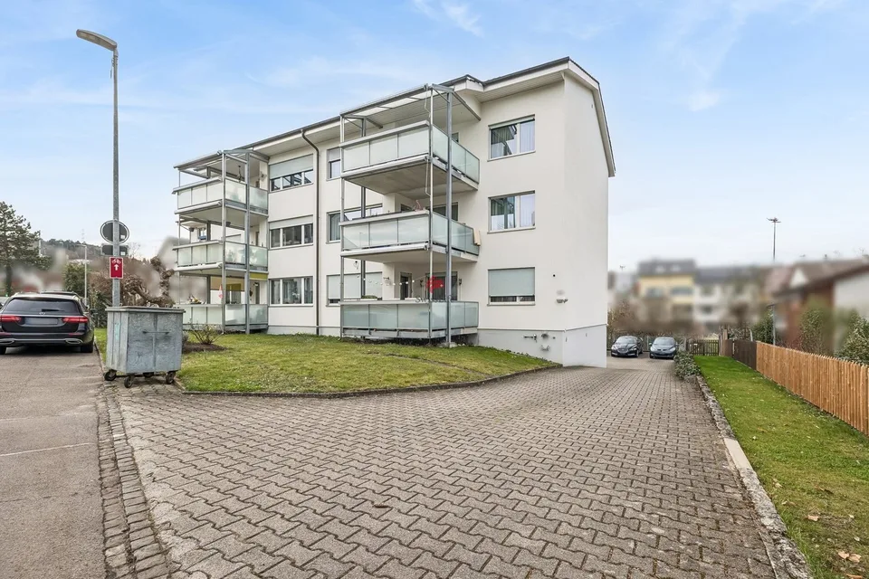 Attraktive Familienwohnung mit Balkon an idealer Lage