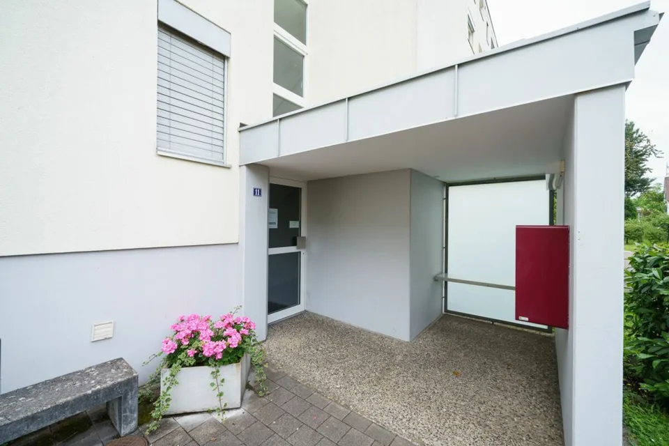 4.0-Zimmerwohnung mit einem Autoeinstellplatz