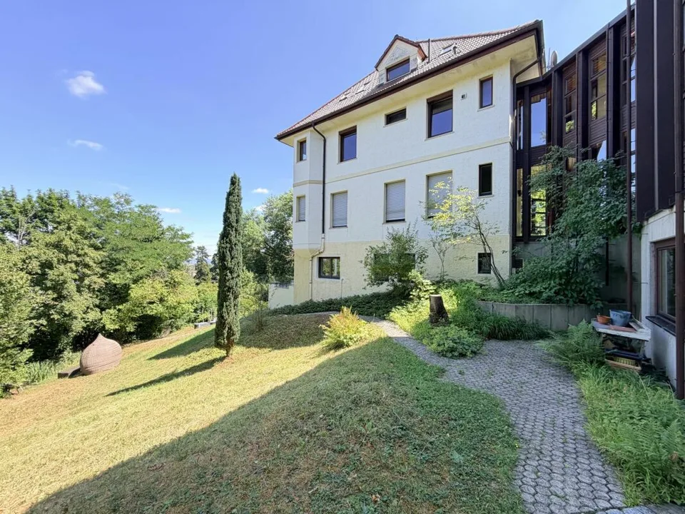 Œuvre architecturale unique : domaine Art Nouveau rénové au cœur de Stuttgart