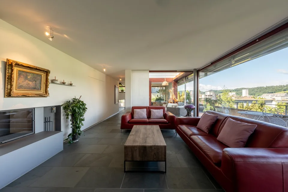 Repräsentatives Zweifamilienhaus mit Weitblick