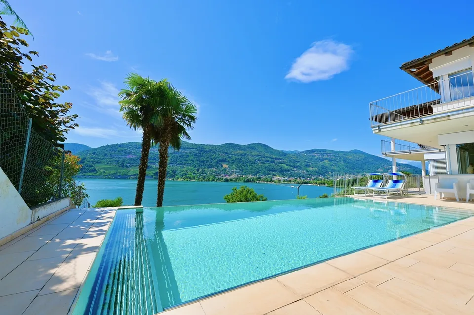 Prestigiosa Villa con Piscina e Magnifica Vista Lago – Foto 6 von 13