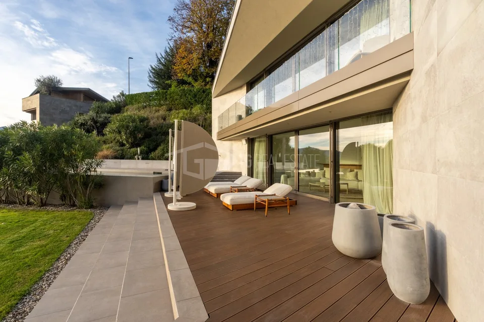 Exklusive Villa mit Panoramablick auf den Luganersee