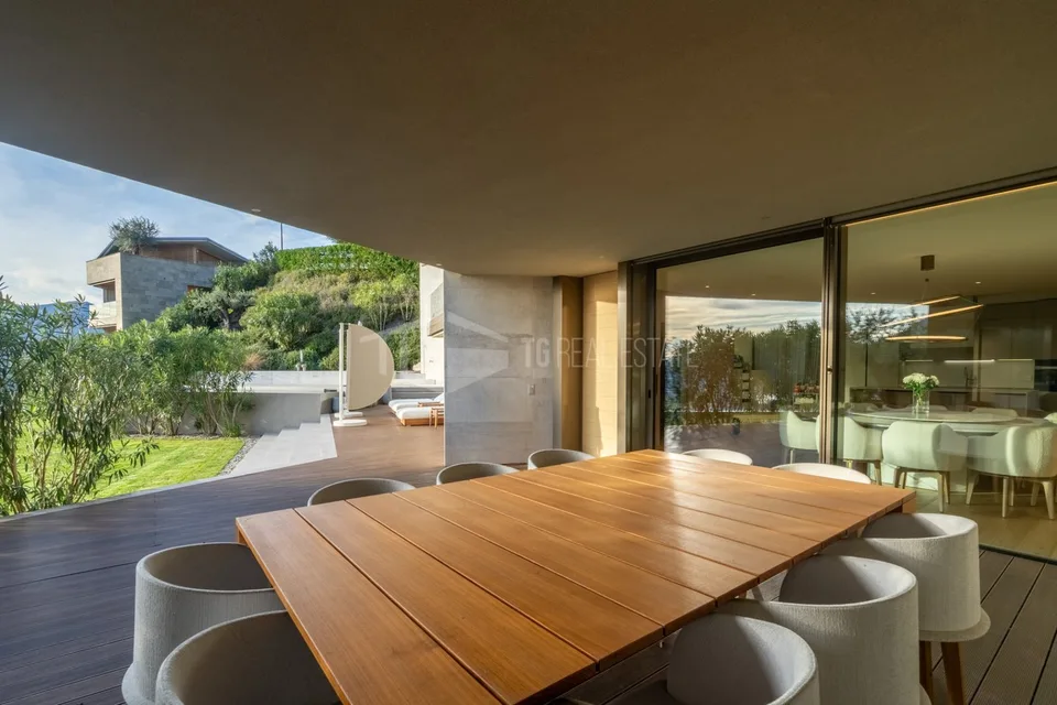 Exklusive Villa mit Panoramablick auf den Luganersee