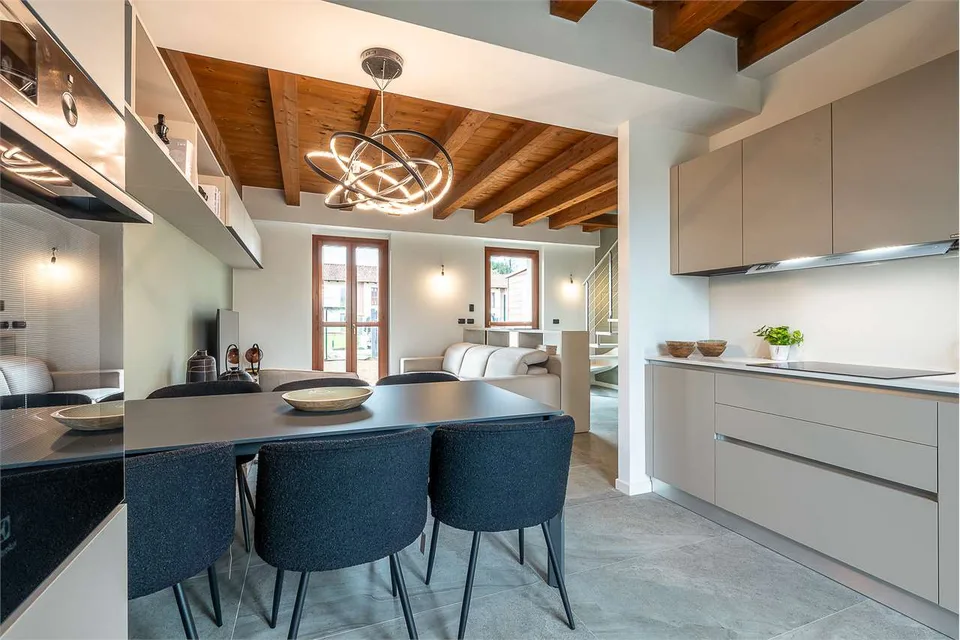 Villa in Reihe mit privatem Garten von 170mq - Neue Residenz Robila