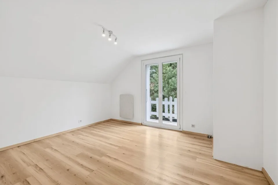 Familienvilla mit separatem Studio in Commugny renoviert – Foto 7 von 21