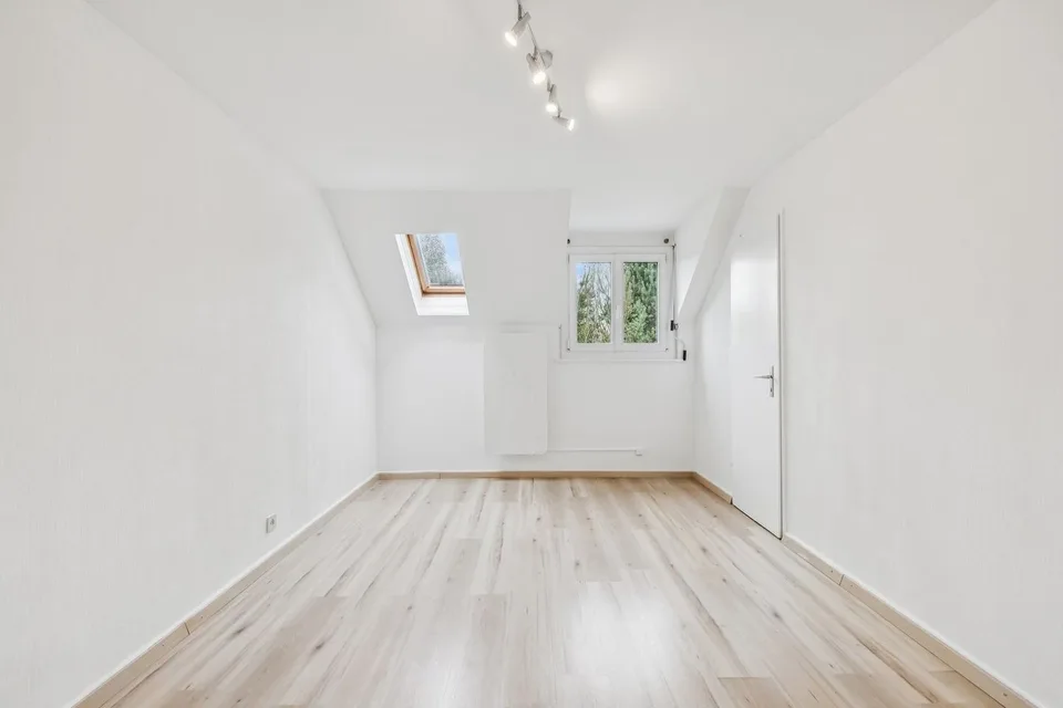 Familienvilla mit separatem Studio in Commugny renoviert – Foto 9 von 21