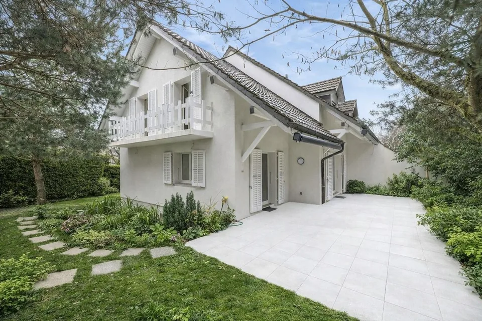 Villa familiale rénovée à Commugny avec studio d'appoint indépendant
