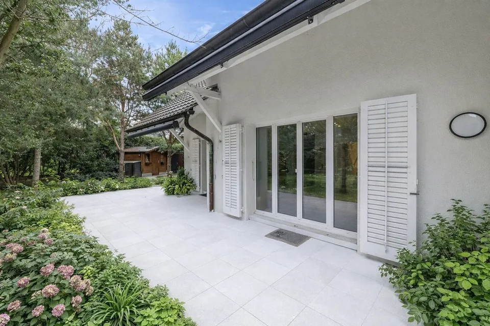 Familienvilla mit renoviertem Anbau in Commugny mit unabhängigem Studio