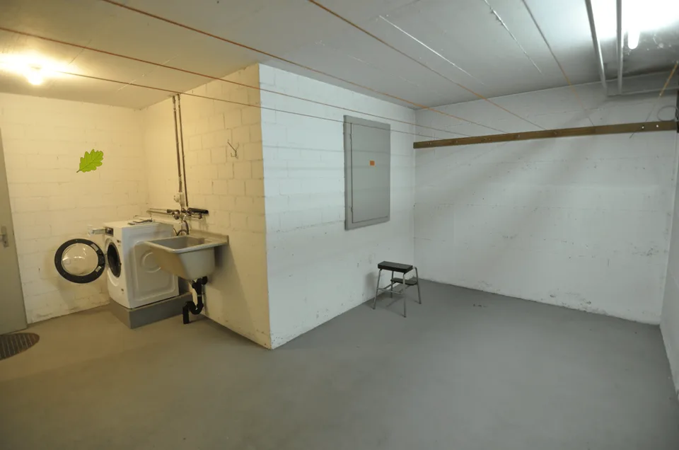 VERKAUFT - 5.5 Zimmer Einfamilienhaus in ruhigem Wohnquartier – Foto 12 von 16