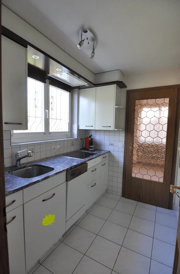 VERKAUFT - 5.5 Zimmer Einfamilienhaus in ruhigem Wohnquartier – Foto 7 von 16
