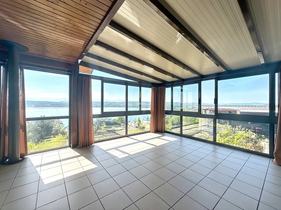 Villa mit atemberaubendem Blick auf den Murtensee – Foto 8 von 24