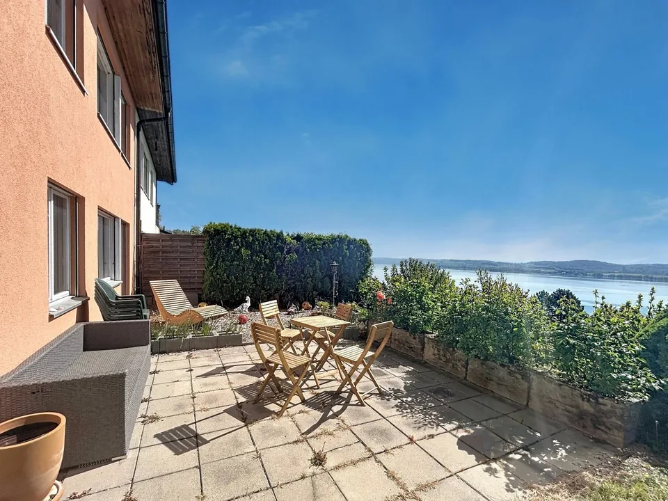Villa mit atemberaubendem Blick auf den Murtensee – Foto 7 von 24