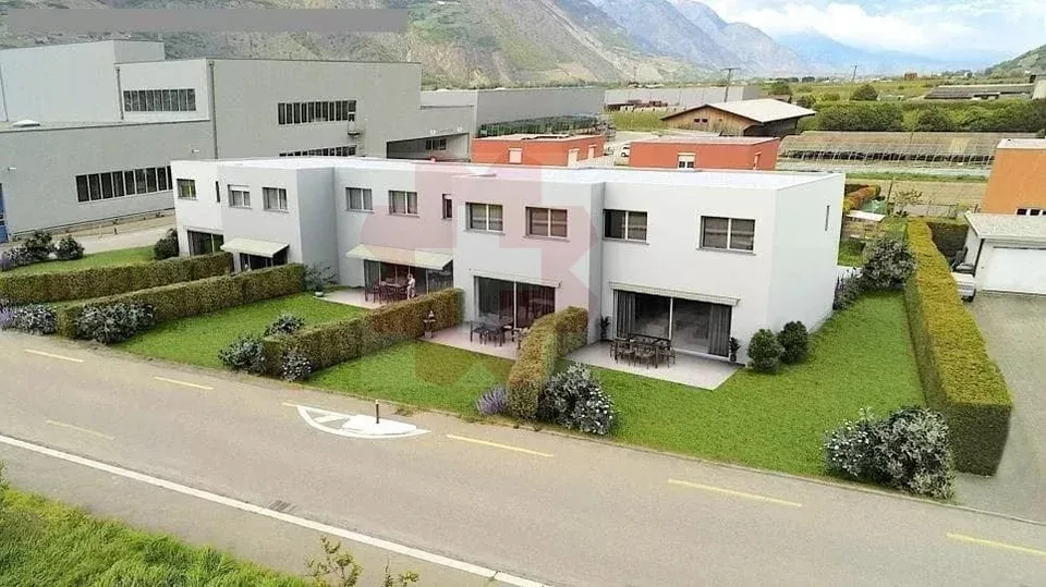 Lusso semidetached in Charrat serena
