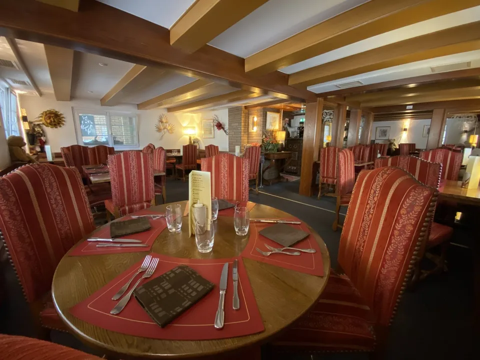 Café-Restaurant de Caractère à Vendre à Hesingue – 430 m² de Charme Alsacien