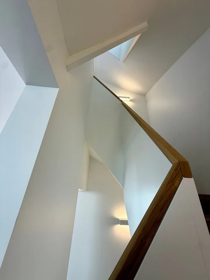 Hochwertiges Einfamilienhaus im Baurecht - 360° Drohnen Video