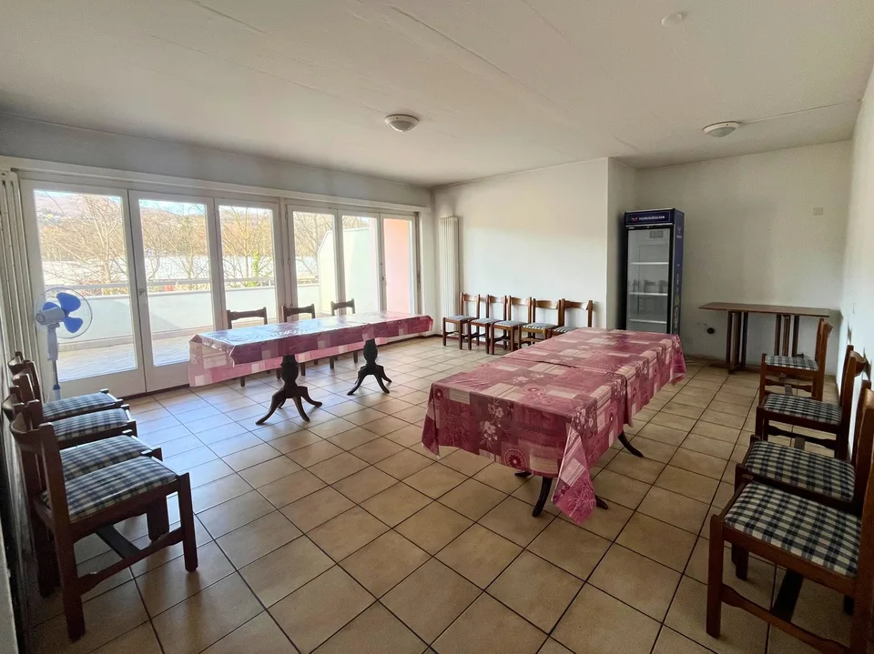Immeuble commercial avec fonction restaurant et résidentielle – Genestrerio – photo 15 sur 17