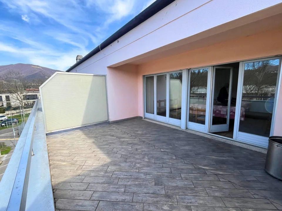 Immeuble commercial avec fonction restaurant et résidentielle – Genestrerio – photo 12 sur 17