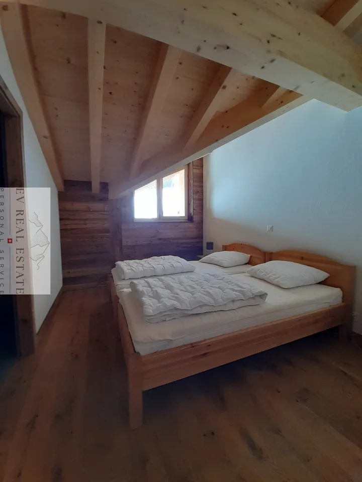 Superbe attique en vieux bois sur les pistes de Veysonnaz – photo 12 sur 13