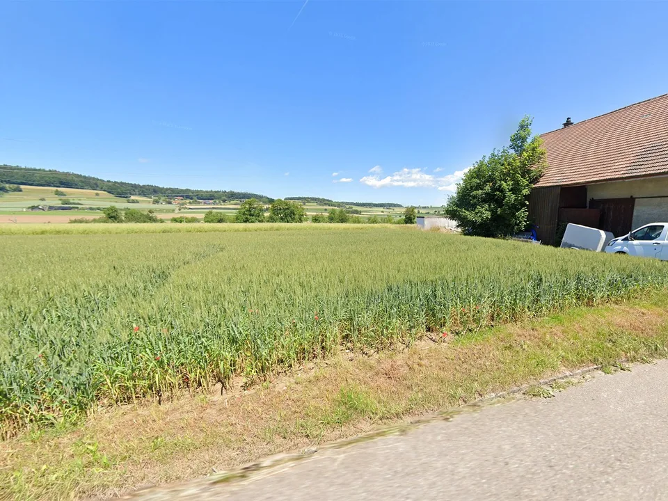 Terreno edificabile attraente in una posizione tranquilla – Regensbergerstrasse 24, Sünikon