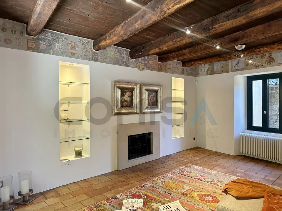 MUZZANO  Villa di charme 6.5 locali giardino e vista lago