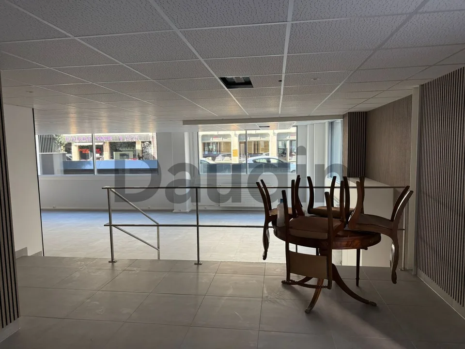 Prächtige Ladenarkade, mitten im Zentrum von Pâquis gelegen – Foto 6 von 7
