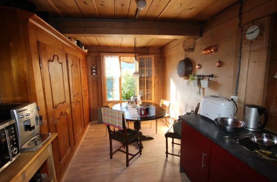Wohn- & Geschäftshaus mit Bauparzelle 4 Wohnungen / Gewerberäume – Foto 9 von 13