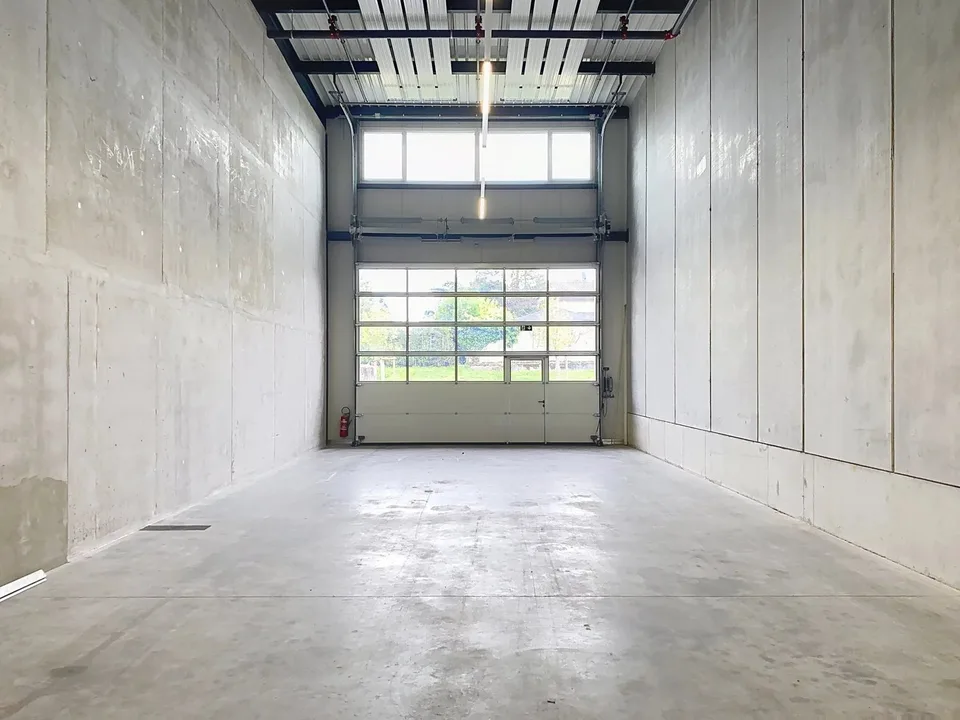 New industrial surfaces for sale – photo 7 of 9