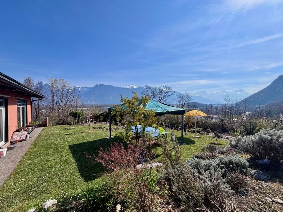Villa indipendente con terreno a Bouveret