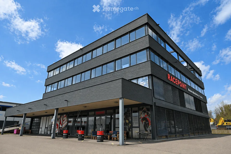 Moderne Gewerbefläche – 775 m² in Birr (AG)