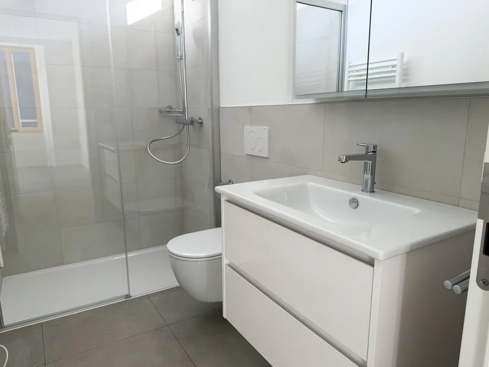 Claro - 2.5 + closet - first rental (ref. 69-11)