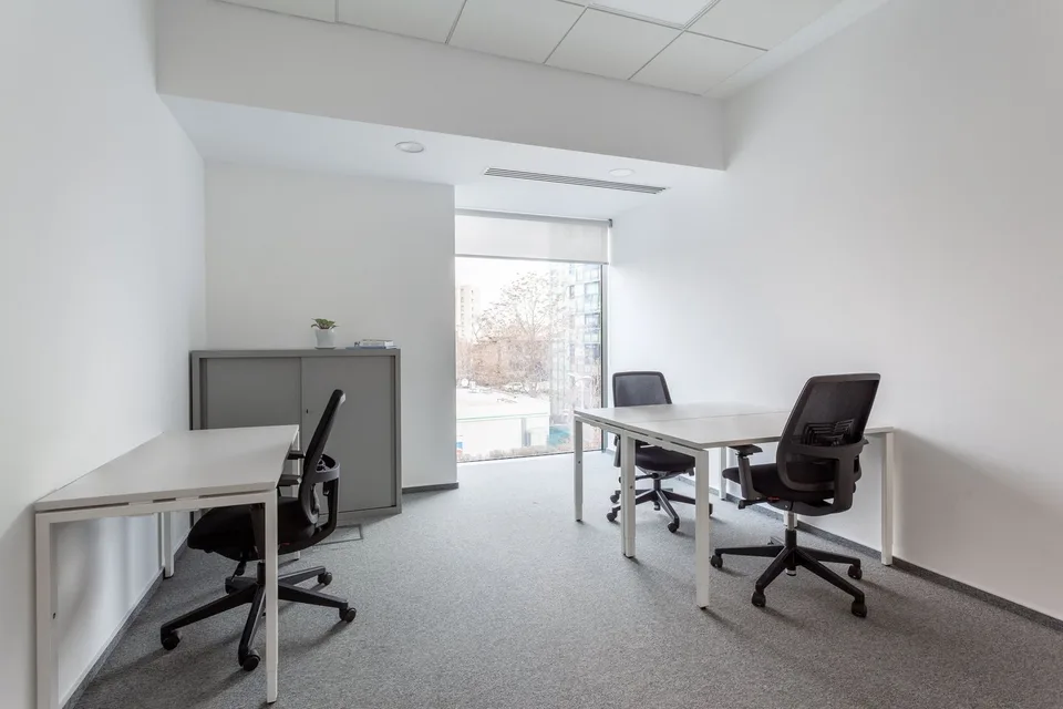 Bureau sur mesure pour 3 à Spaces Cocoon Bussigny
