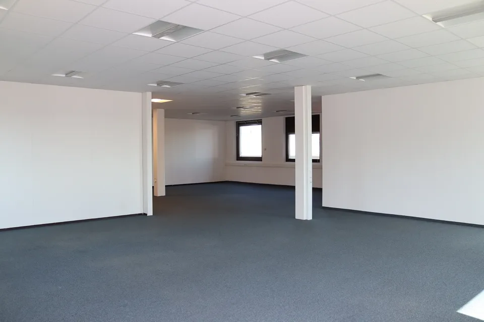 ZI ZIMEYSA - Satigny - Büros von 400 m2
