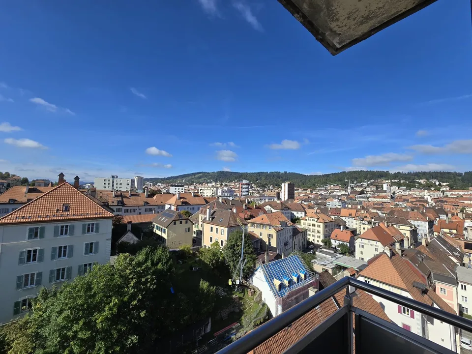 4 pièces lumineux au 11ème étage avec vue sur la Chaux-de-Fonds – photo 7 sur 7