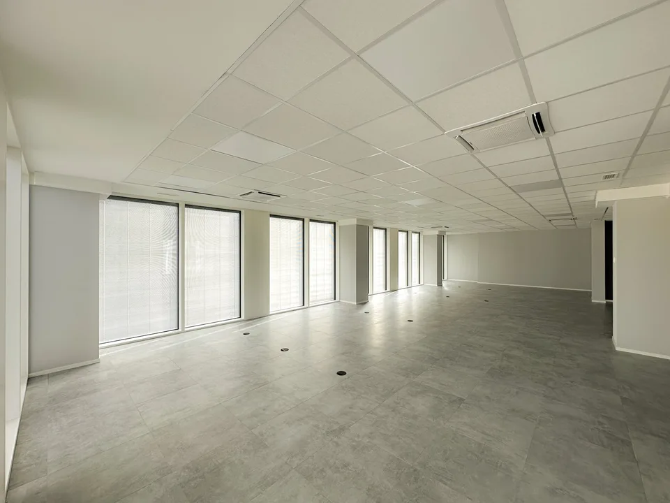 Büro zu vermieten, 400 m² - Verwaltungs- und Geschäftszentrum im Herzen von Chiasso