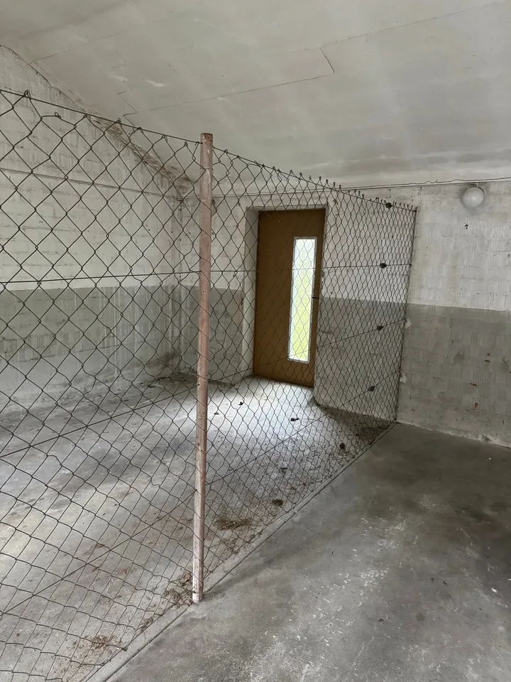 Wir vermieten einen Garagenbox in Riehen