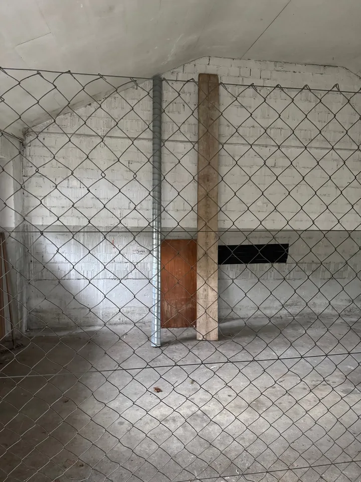 Wir vermieten einen Garagenbox in Riehen