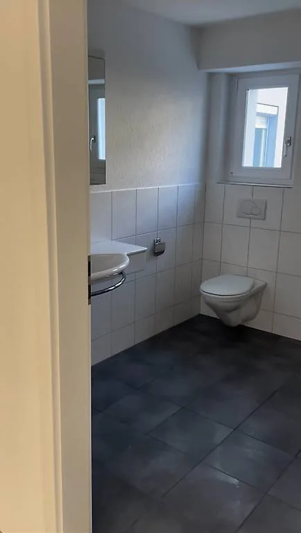 Heller Gewerberaum mit 105 m² an ruhiger Lage in Uster - Nachmieter gesucht