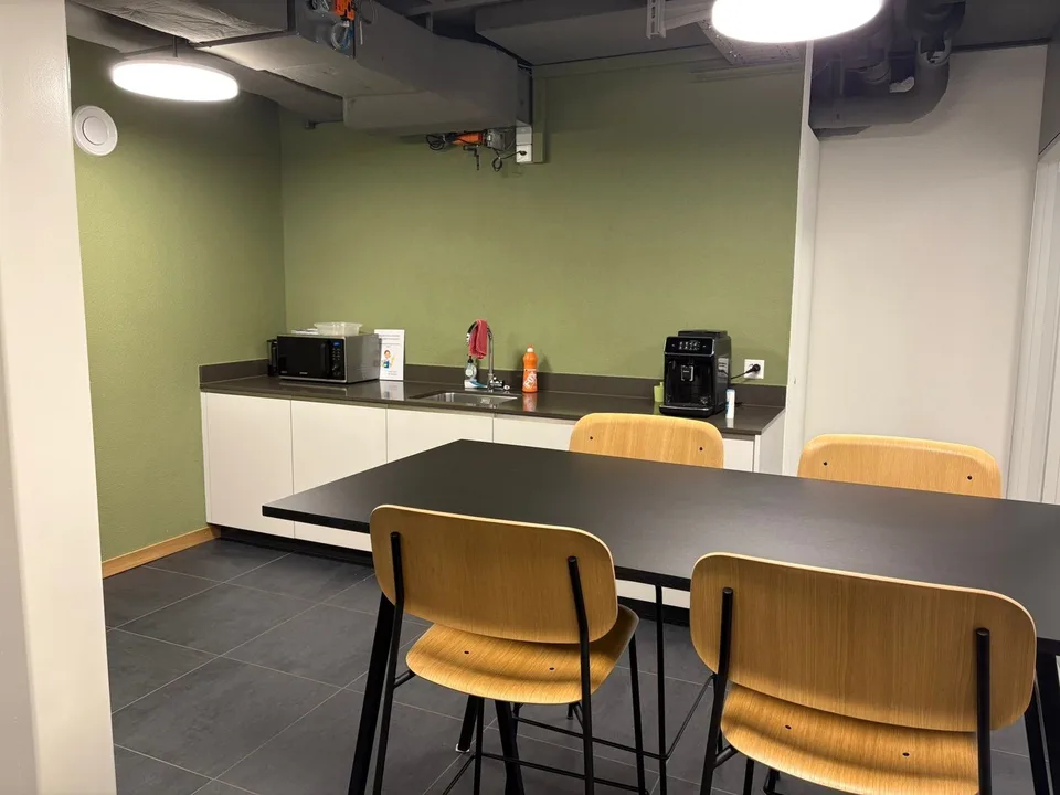 Modernes Büro mit Panoramablick in Pfäffikon SZ