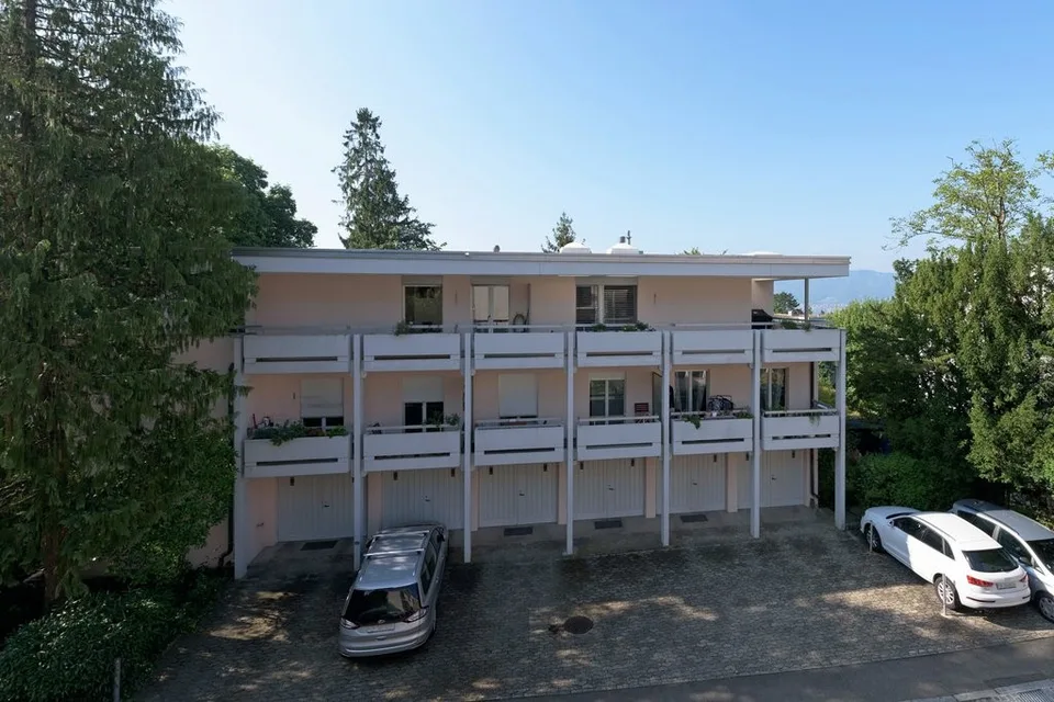 Einzelgaragenbox am Zürichberg
