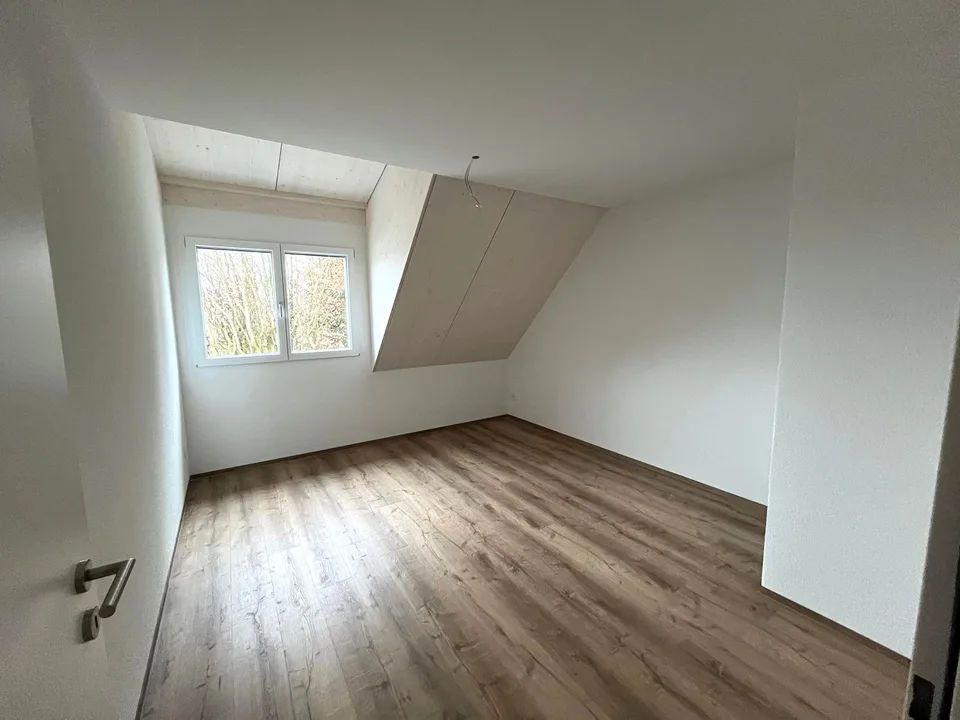 Appartamento maisonette 3.5 locali in un edificio nuovo – vita tranquilla e moderna a Wolfwil