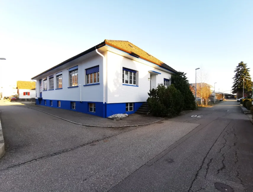 Camera accogliente in condivisione a Oensingen – disponibile immediatamente